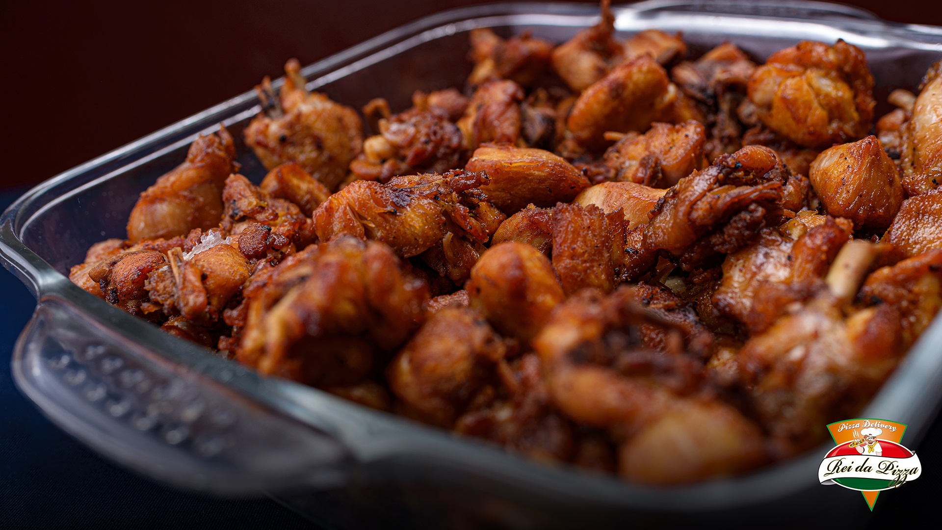 Hoje é dia de #petiscos, peça o #frangoàpassarinho do #reidapizzaczs