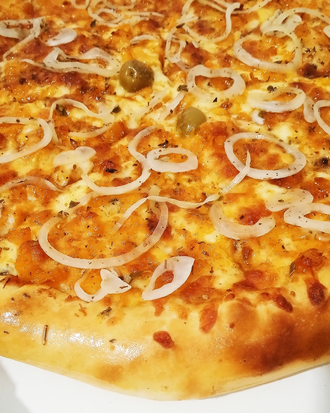 Pensando em #Pizza 🍕 hoje? Então olha essa #camarão do #reidapizzaczs saltando no seu feed, só pra te dar água na boca 🤤